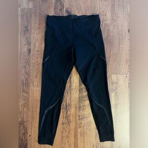 LULULEMON - size 12